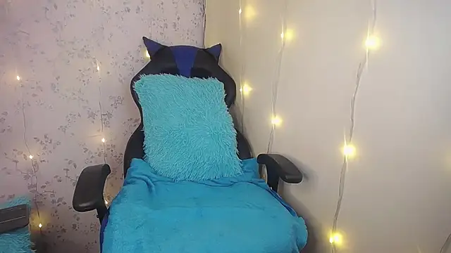 moriah h online show from March 18, 4:01 pm