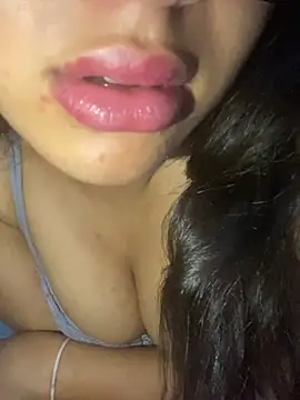Nour-Lina online show from May 23, 5:33 pm