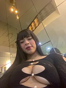 Katiawilson online show from March 18, 12:43 pm