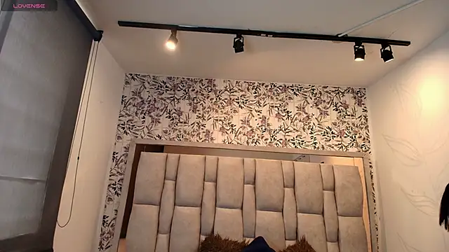 Emily  Cute   online show from March 2, 7:42 pm