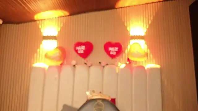 Perla lovely  online show from February 16, 1:11 pm