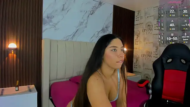 JULIETA DOWSE online show from March 4, 7:31 pm