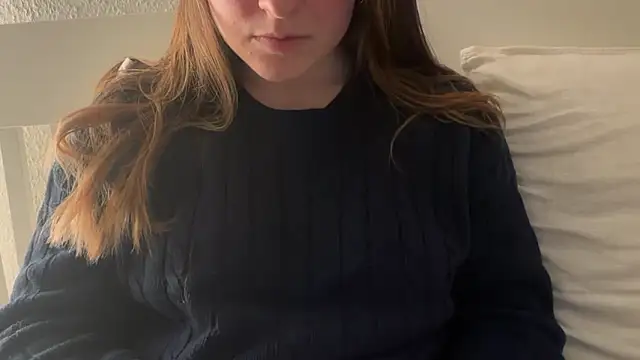 Lucyschickt online show from March 4, 6:03 pm