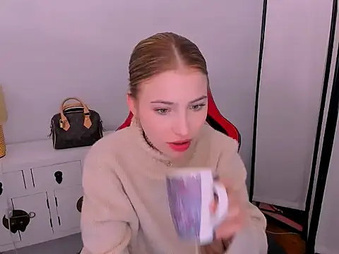 KattyXLovely online show from February 12, 3:47 pm