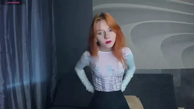 TarynPalek online show from July 11, 9:20 am