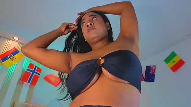 amara queen  online show from July 10, 3:01 pm