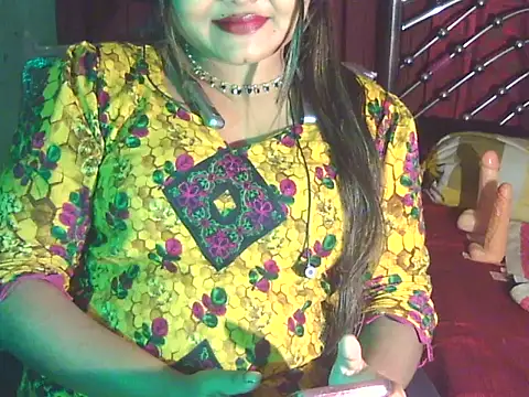 Nusrat Faria online show from May 2, 9:29 pm