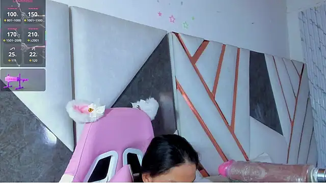 isa kolins online show from June 4, 2:43 pm