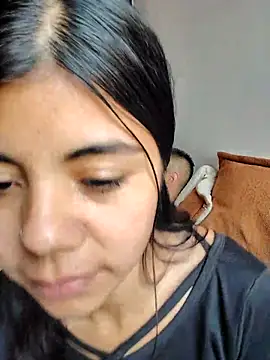 Roxan King online show from March 3, 12:44 pm