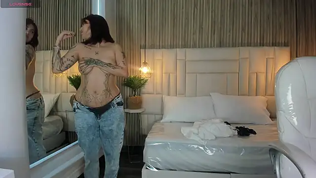 Ravenn21x online show from March 9, 11:35 am