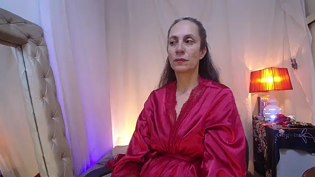 laurasofia45 online show from July 15, 4:06 am