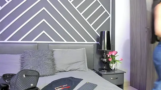 Jessica Boyer online show from July 18, 9:39 pm