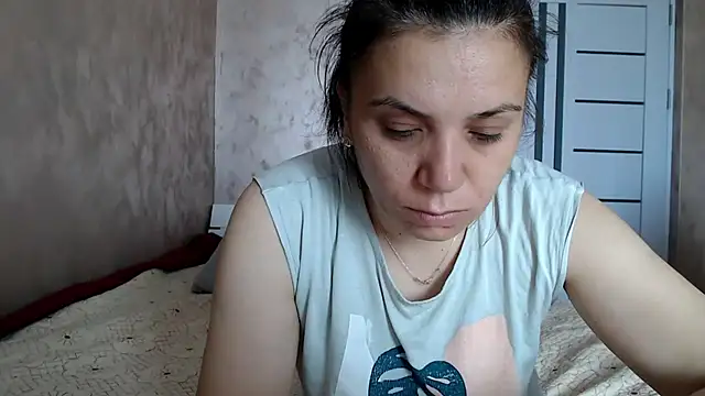 LorraGrey online show from June 22, 6:10 am