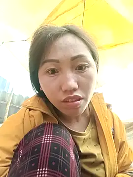 hot-luna- online show from March 15, 6:48 am