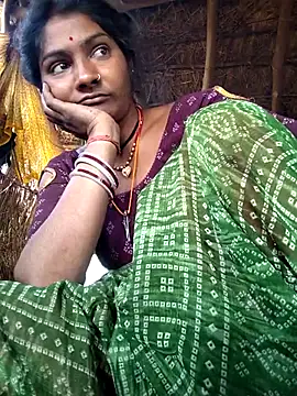 Hotty raghni online show from March 14, 3:40 am