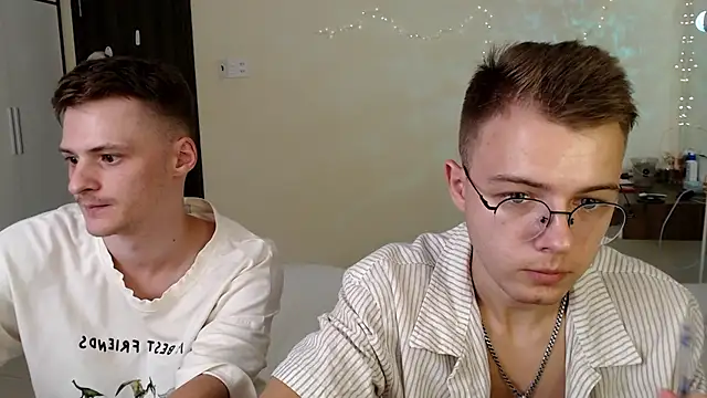 NikiKerryCum online show from July 25, 1:18 pm