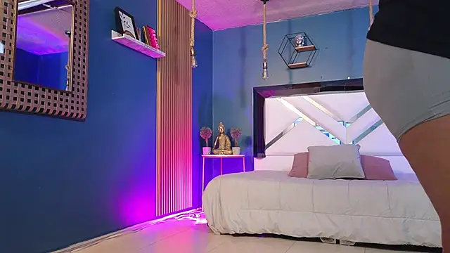 Ladyy brownn online show from April 28, 11:14 am