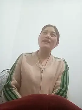 Momo-biki online show from February 5, 2:20 pm