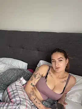 trinitysecretzx online show from February 9, 1:24 pm