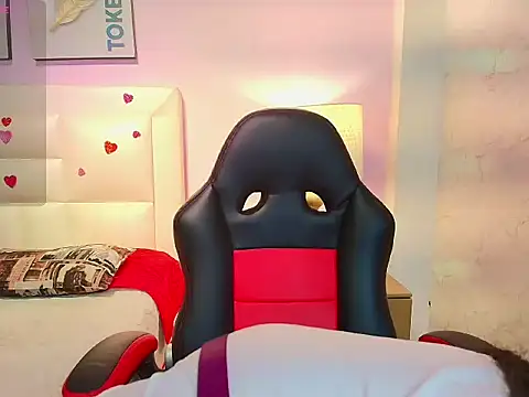 AmyTorres  online show from February 20, 7:58 pm