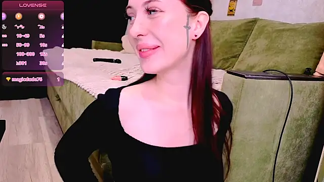 PureSandy  online show from April 8, 3:14 pm