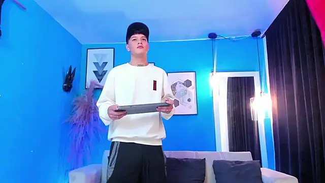 KingOfHeavens 2 online show from March 11, 7:27 pm