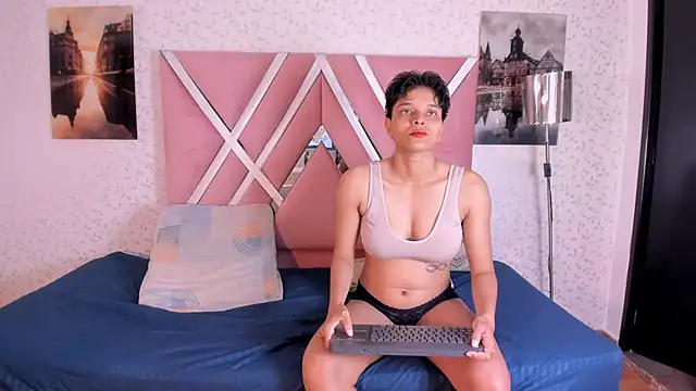 natasha and zoe online show from March 16, 4:33 pm