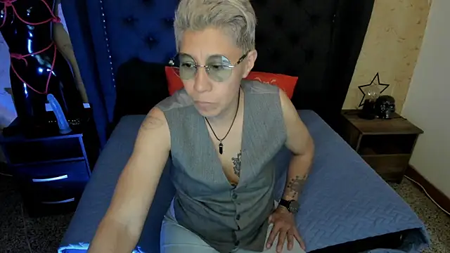 Kali Panther online show from April 28, 8:02 pm
