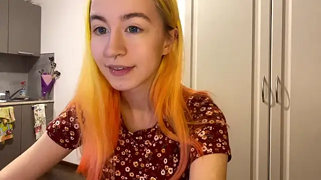 EmilyHein online show from March 18, 5:51 pm