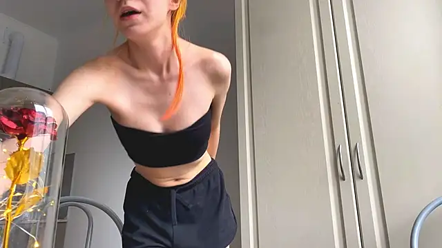 EmilyHein online show from March 5, 7:26 am