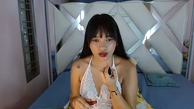 Kaytlin James online show from February 9, 3:36 pm