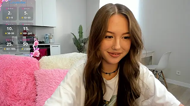 G0od girl online show from March 11, 8:40 am