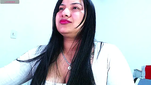 emily-rousee- online show from February 17, 2:11 am