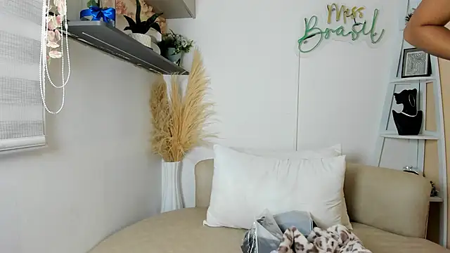 missbrasil online show from June 26, 11:55 am