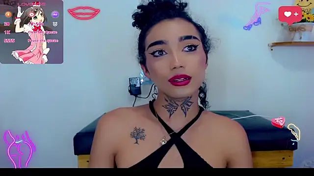 Darianna Atehortua online show from March 14, 2:45 am