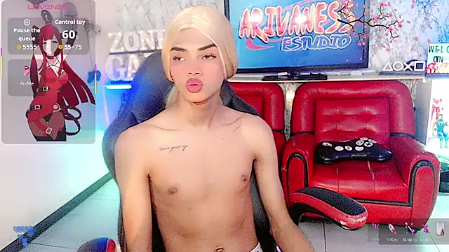 Karol Vanessa   online show from April 29, 5:30 pm
