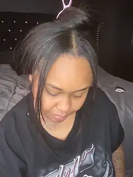 tipheragain online show from February 25, 5:00 pm