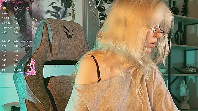 MaoqiBeverly online show from June 15, 10:48 am