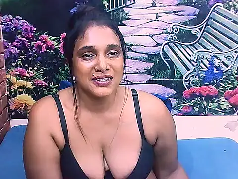 IndianSexyLady20 online show from February 19, 8:25 am
