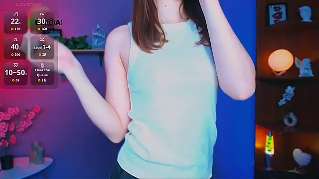 arianaa cat online show from May 5, 9:51 pm