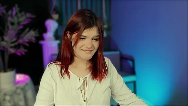 EllieFoxy online show from March 19, 8:35 pm