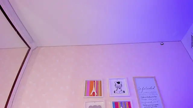 Ashley Blum  online show from May 1, 11:46 am