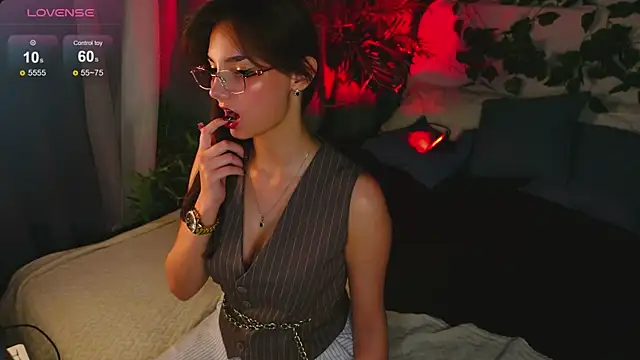 Lia Melon online show from May 14, 7:52 pm