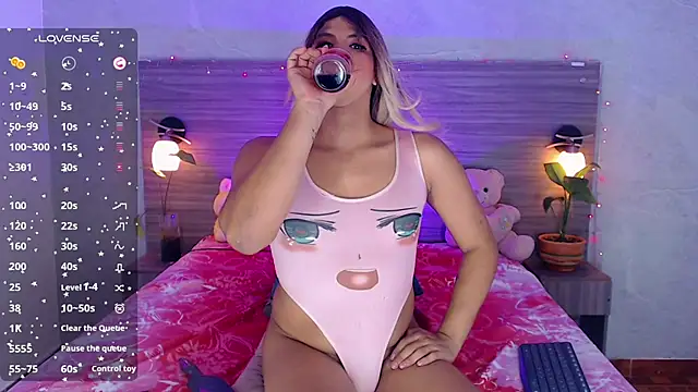 Sophia Valentina online show from July 1, 4:34 am