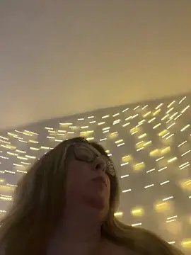 JasmineGlow7 online show from May 5, 1:03 pm