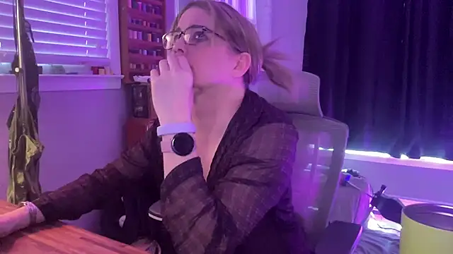 wetrainbows online show from March 11, 5:48 pm