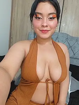 zoe love18 online show from June 18, 5:09 am