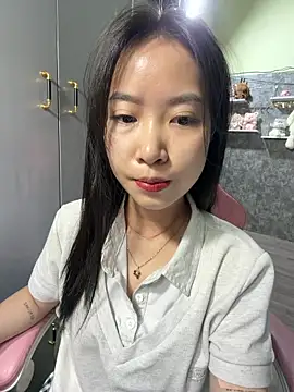 Linne6789 online show from April 29, 9:12 am