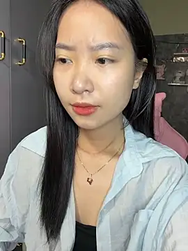 Linne6789 online show from May 5, 3:31 am