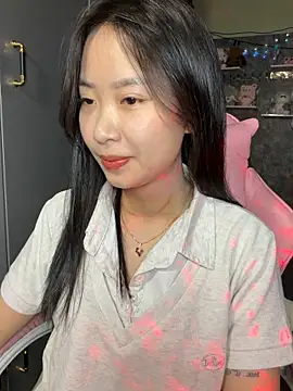 Linne6789 online show from May 3, 2:53 pm